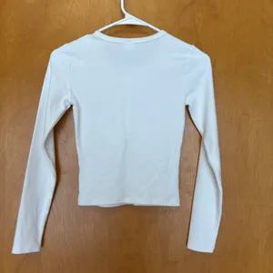 Sunday Best Henley Top Women 2XS White Long Sleeve Ribbed Button Front‎ thumbnail 2