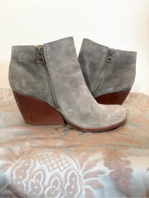 Kork Ease Natalya Gray Distressed Nubuck Leather Stacked Wedge Bootie Heel Sz 8 thumbnail 2