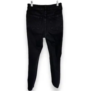 Time & Tru Womens Jeans Sz 6 Petite‎ Black Distressed High Rise Skinny Denim thumbnail 3