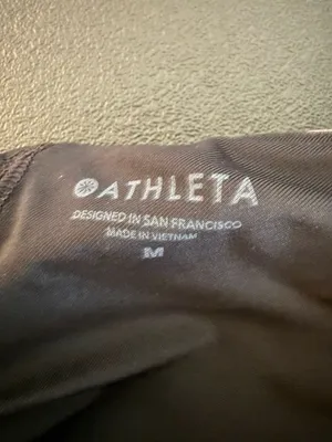 Athleta High-Neck Racerback Cropped Sports Bra Camo Print Medium‎ thumbnail 3