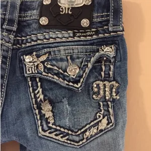 Miss Me bling stitched pocket skinny jeans thumbnail 2
