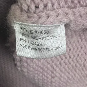 Amour Vert Women’s 100% Merino Wool Chunky Cable Knit Soft Sweater Lilac Sz XL thumbnail 6
