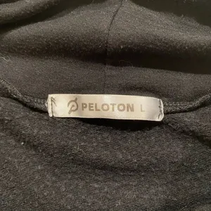 Peloton Black Funnel Neck Sweatshirt Pullover Logo Hoodie Size L thumbnail 4