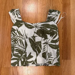 Abercrombie Top thumbnail 1