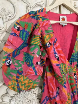 FARM Rio Coral Mixed Graphic Macaws Puff Sleeve Ruffle Hem Midi Wrap Dress XS thumbnail 7