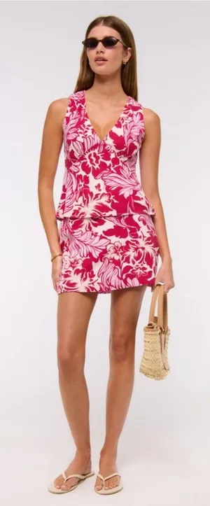 Abercrombie floral Tie back top thumbnail 1