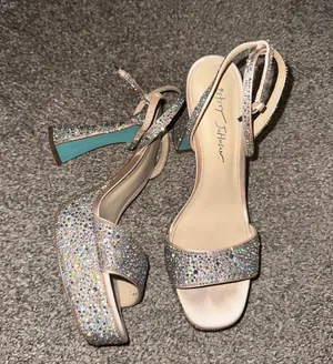 Betsey Johnson Heels thumbnail 1