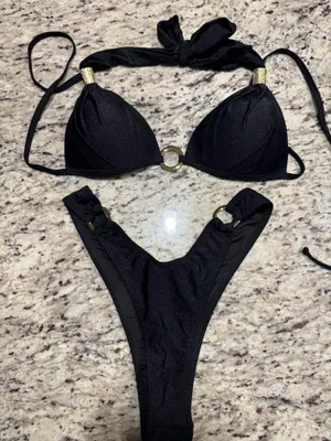 Monday Swimwear bikini thumbnail 1