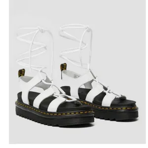 - Dr. Martens Sandals | Nartilla Leather Size 9 SH 2 thumbnail 6