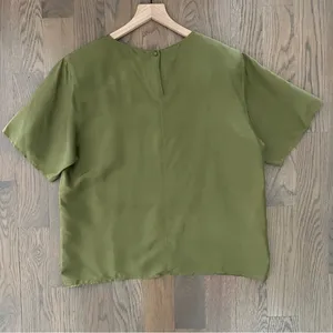 Vintage Round Neck Short Sleeve 100% Silk Blouse in Olive Green Size Large thumbnail 9
