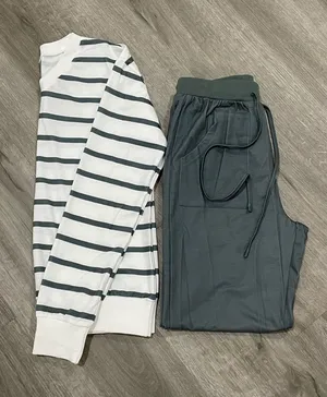 2pc Matching lounge set. Multiple thumbnail 1
