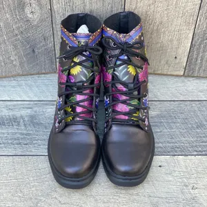 Yes We Vibe Flower Unisex Chelsea Combat Boots Sz 11.5 thumbnail 6
