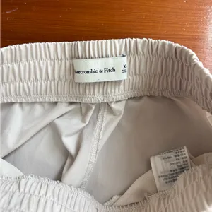 Abercrombie & Fitch Wide Leg Elastic Waist Pants in Light Taupe Sz XS 💚🍄 thumbnail 7
