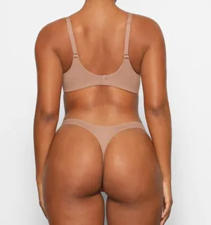 SKIMS NTW FITS EVERYBODY T-SHIRT BRA - Umber tan thumbnail 3