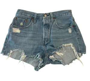 Women’s Levi Strauss Jean Button Front Shorts Size 27 thumbnail 1
