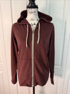 Vuori Woman’s Halo Performance Hoodie 2.0 in Fig Heather thumbnail 2