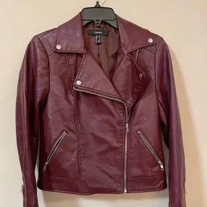 Maroon Leather Jacket Like New Absolutely Gorgeous Front Open With Zipper thumbnail 1