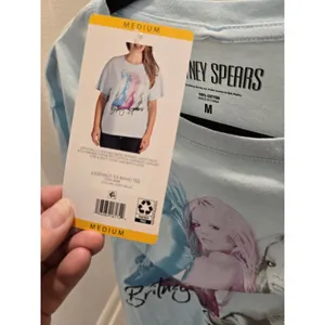 Britney Spears Medium Graphic Band Tee Light Blue 100% Cotton Pop Princess NEW thumbnail 2