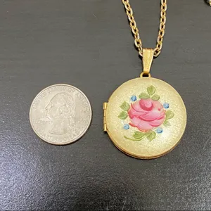 Vintage Hand-painted Flower Enamel Victorian Locket Necklace thumbnail 6