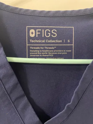 Figs Freex Line Navy scrub set thumbnail 3