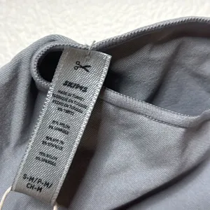 Skims essential bodysuit off shoulder light grey size small medium ladies thumbnail 4