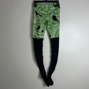Alo Yoga XXS Green Tropical Print High Waisted Stirrup Leggings Black Stretch thumbnail 3