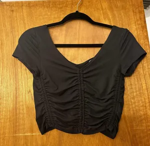 Urban Outfitters Croptop thumbnail 1