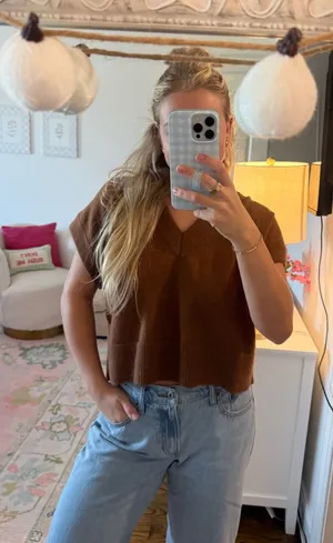 Brown sweater  thumbnail 1