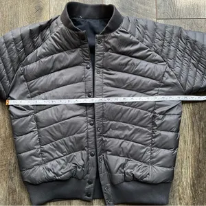 Merrell NWT Trailhead Insulated Reversible Bomber Jacket Size Small Black Grey thumbnail 11