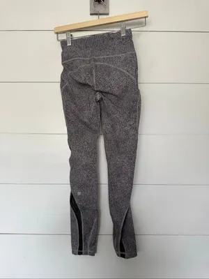 Lululemon Women’s 2 Invigorate 7/8 Tight Sea Spray Pants Ankle Athletic thumbnail 2