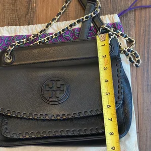 Tory Burch Marion Black Leather Shoulder Bag with Gold Chain thumbnail 13