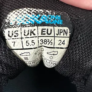 Hoaka Hupana One Black and White Women's Athletic Shoes thumbnail 4