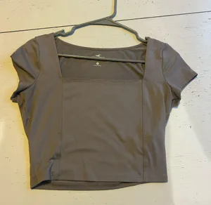 Hollister Top thumbnail 1