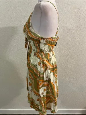 Retro mini dress thumbnail 3