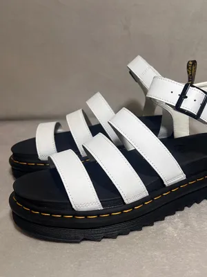 Dr. Martens Blaire White Sandals Women Sz 10 Leather Buckle Strappy Fit Summer thumbnail 5