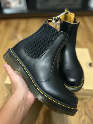 DR MARTENS 2976 black leather Chelsea ankle boots booties shoes women’s 8 new thumbnail 1