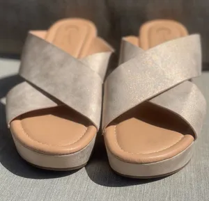 Women’s Cato C. Comfort Metallic Gold Silver Shimmer Comfort Wedge Sandals Sz 8 thumbnail 1