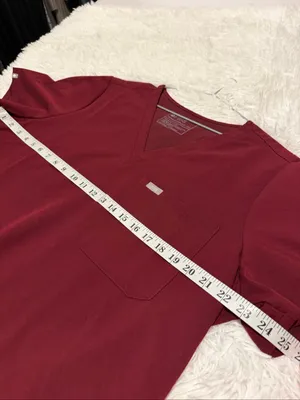 Figs Catarina Scrub Top in Burgundy XXL thumbnail 4