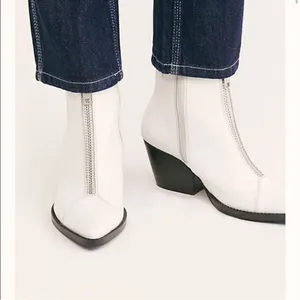 Jeffrey Campbell White Landyn 2 Western Bootie with Front Silver Zip 7.5 thumbnail 2