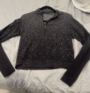 Lululemon Cropped Sweatshirt thumbnail 1