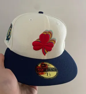 New Era Myfitteds Boston Celtics cascading shamrock size 7 1/8 brand new in store exclusive thumbnail 1