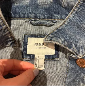 Forever 21 jean jacket  thumbnail 3