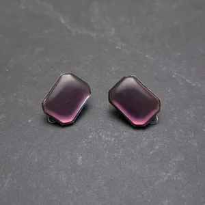 Vintage Clip On Earrings Dark Purple / Plum Tone Stylish Retro - Fair Condition thumbnail 3