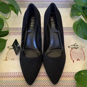 NEW Nicole Miller New York Black Faux Leather Suede Pointy Toe Heels, Size 10 thumbnail 6