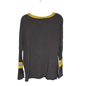 Natural Life Top Womens Medium Grey Excellent Crochet Trim V-Neck Long Sleeve thumbnail 4