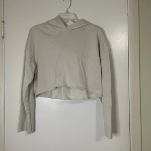 NIKE YOGA tan pullover cropped soft hoodie size small thumbnail 2