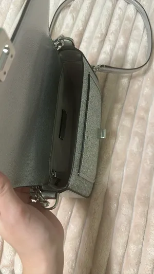Crossbody thumbnail 4