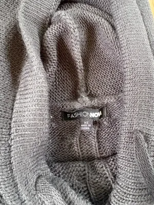 FashioNova Grey Cable Knit Matching Sweater Set thumbnail 5