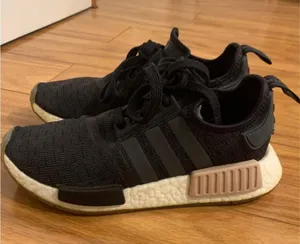 Adidas NMD Women’s Black Sneakers thumbnail 2