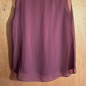 H&M Sleeveless Top thumbnail 2